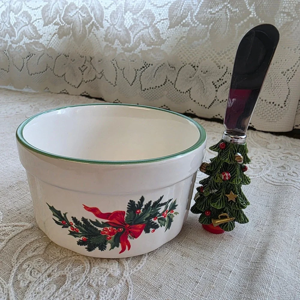 Pfaltzgraff Dip Bowl & Spreader Set 5in White Christmas Heritage Tree Handle